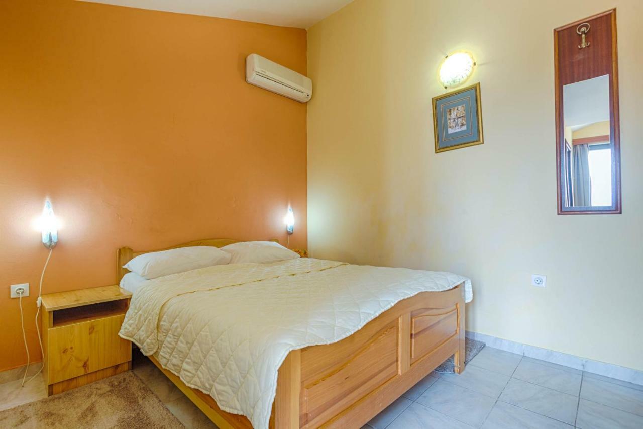 Mali Milocer Bay Accommodation Sveti Stefan Room photo